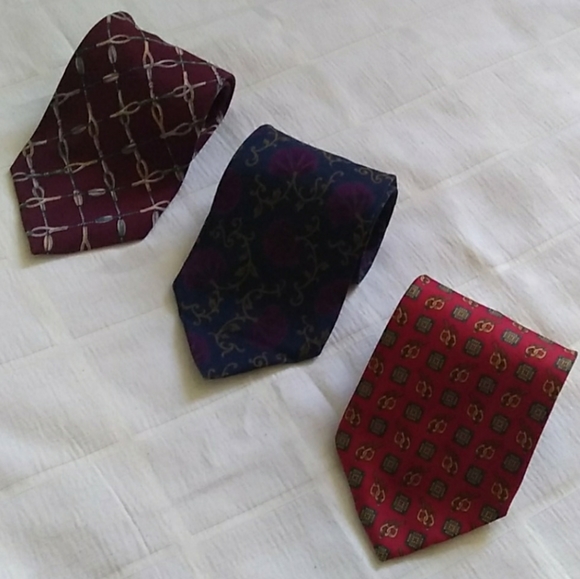 OFFER $60👍 Christian Dior Silk Tie Bundle **PRE-OWNED VINTAGE ** - Picture 2 of 12
